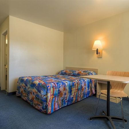 Motel 6-Needles, Ca Экстерьер фото