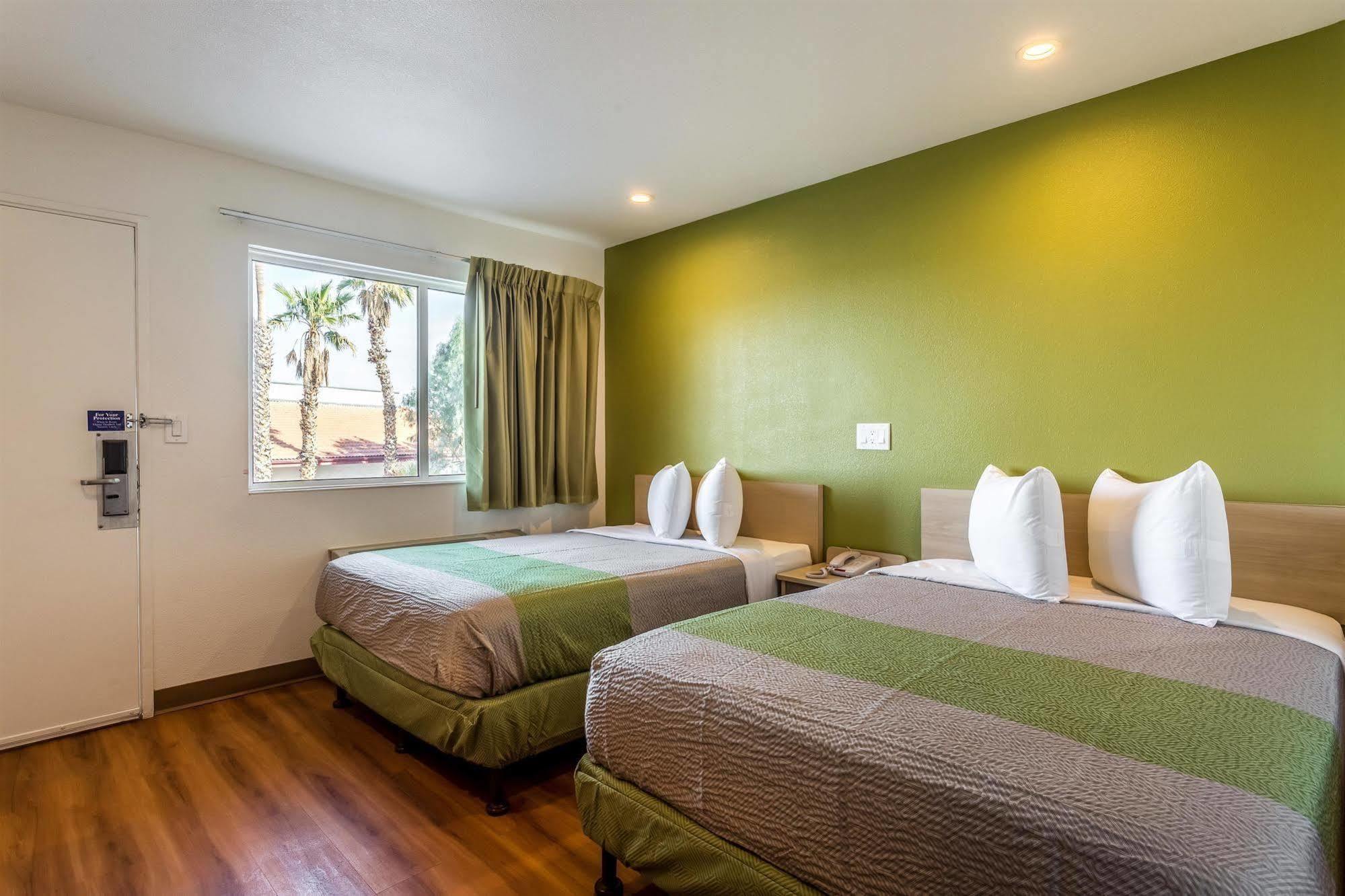 Motel 6-Needles, Ca Экстерьер фото